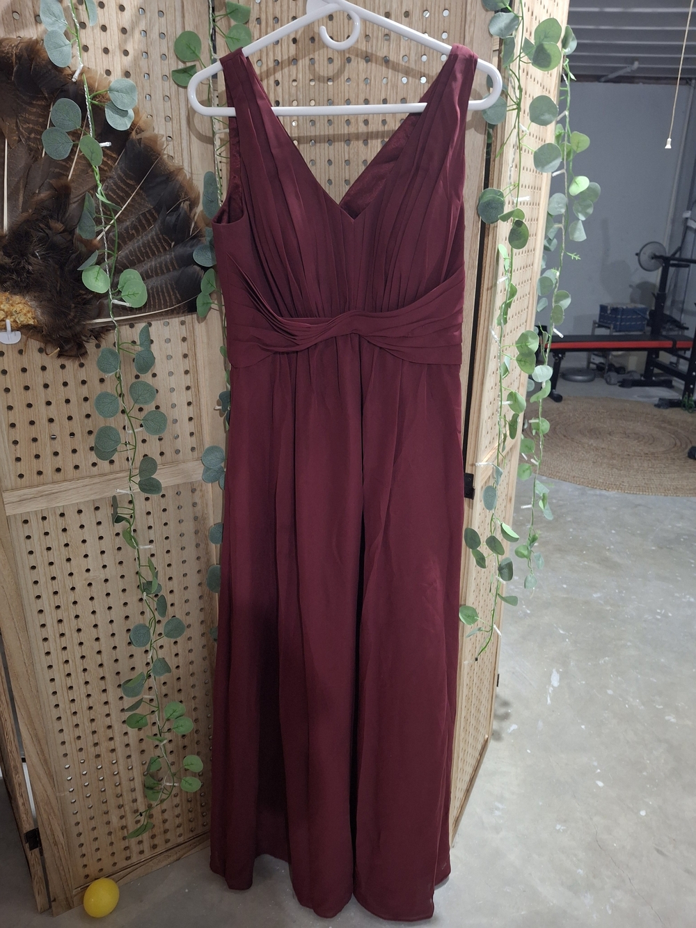 Weddington Way Burgundy Sleeveless Maxi Dress